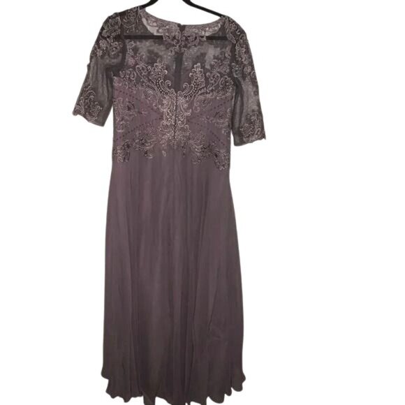 Elegant Gray Lace Half-Sleeve High-Low Evening Dress Size 10 - Picture 6 of 13